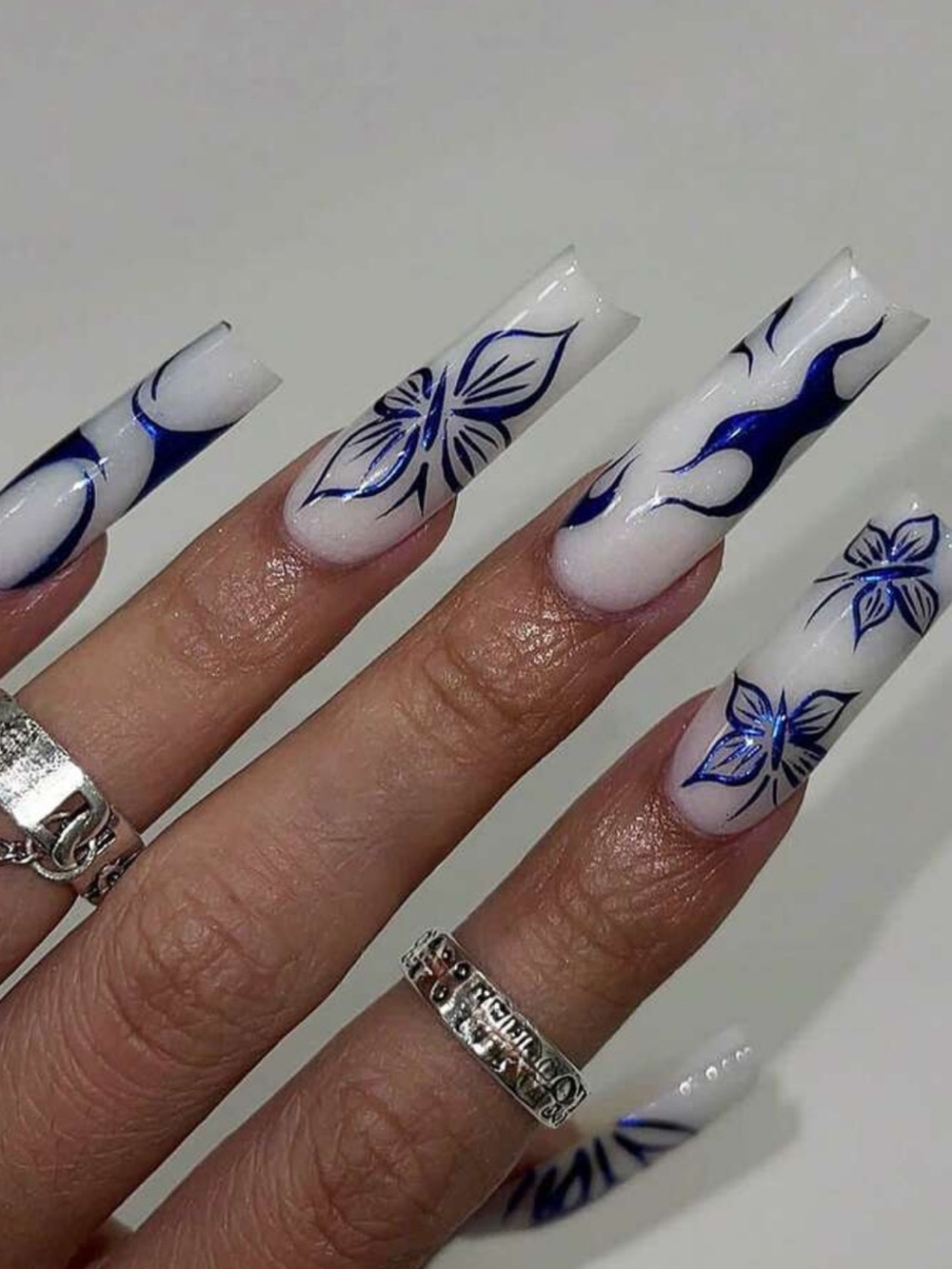 24pc Press On Nail Set from the Nail Bar 💅